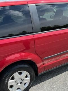 Photo of 2008 Red Dodge Grand Caravan